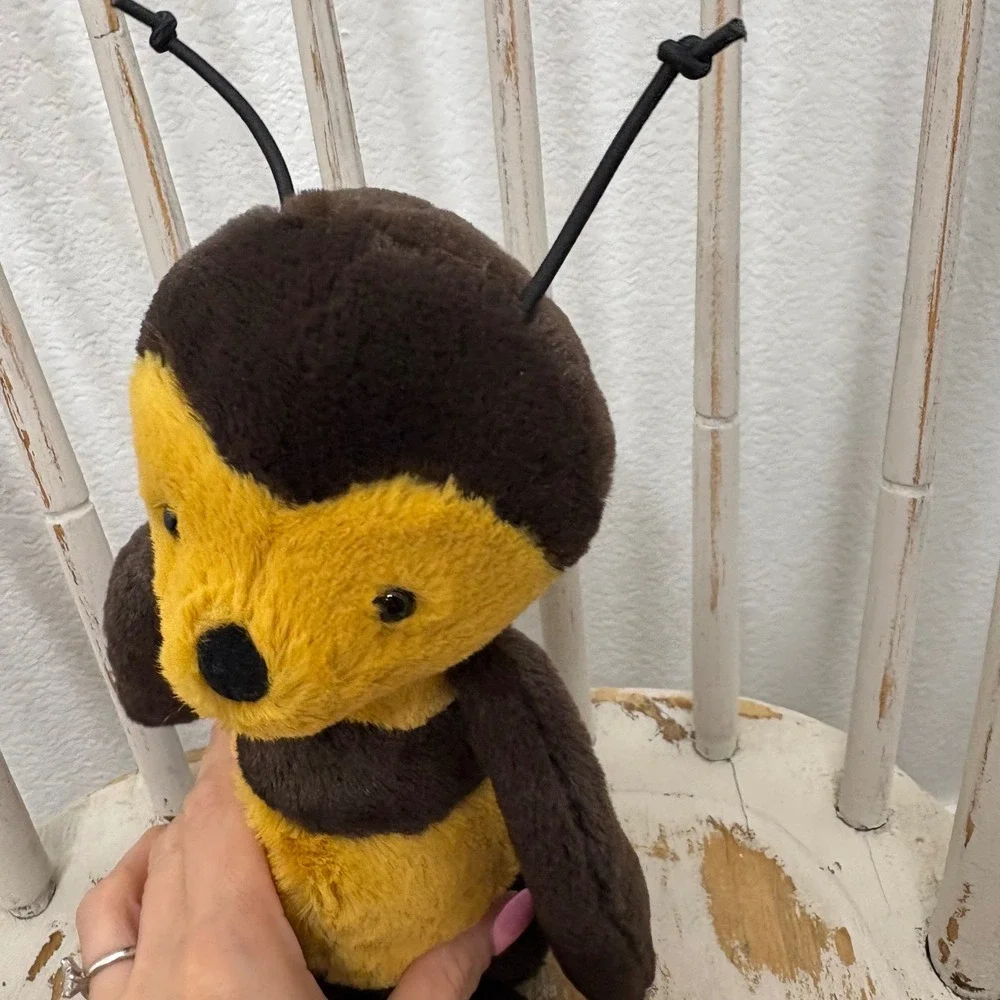 Jellycat Bashful Bumble Bee Plush Yellow Brown Striped Stuffed Animal Toy